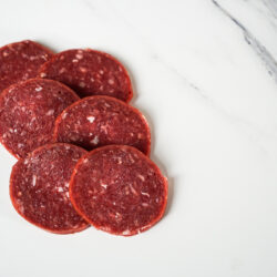 GEROOKTE OSSENWORST | STUK & GESNEDEN - 100 g